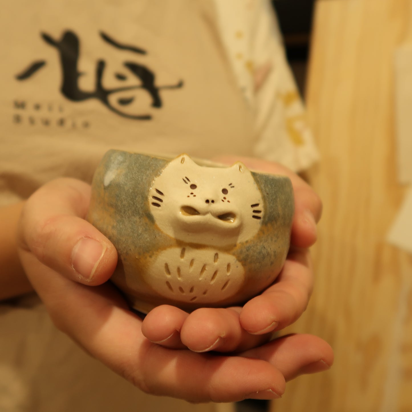 Cat(猫)Fortune Pot (Natural Beige+Frost Blue)